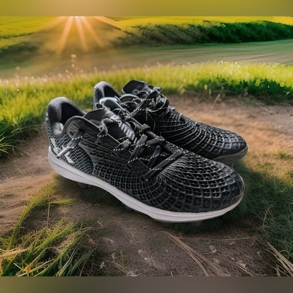 Under Armour Glyde 2 MT Molded Softball Cleats Women's Size9Black Athletic Metal - Picture 9 of 10